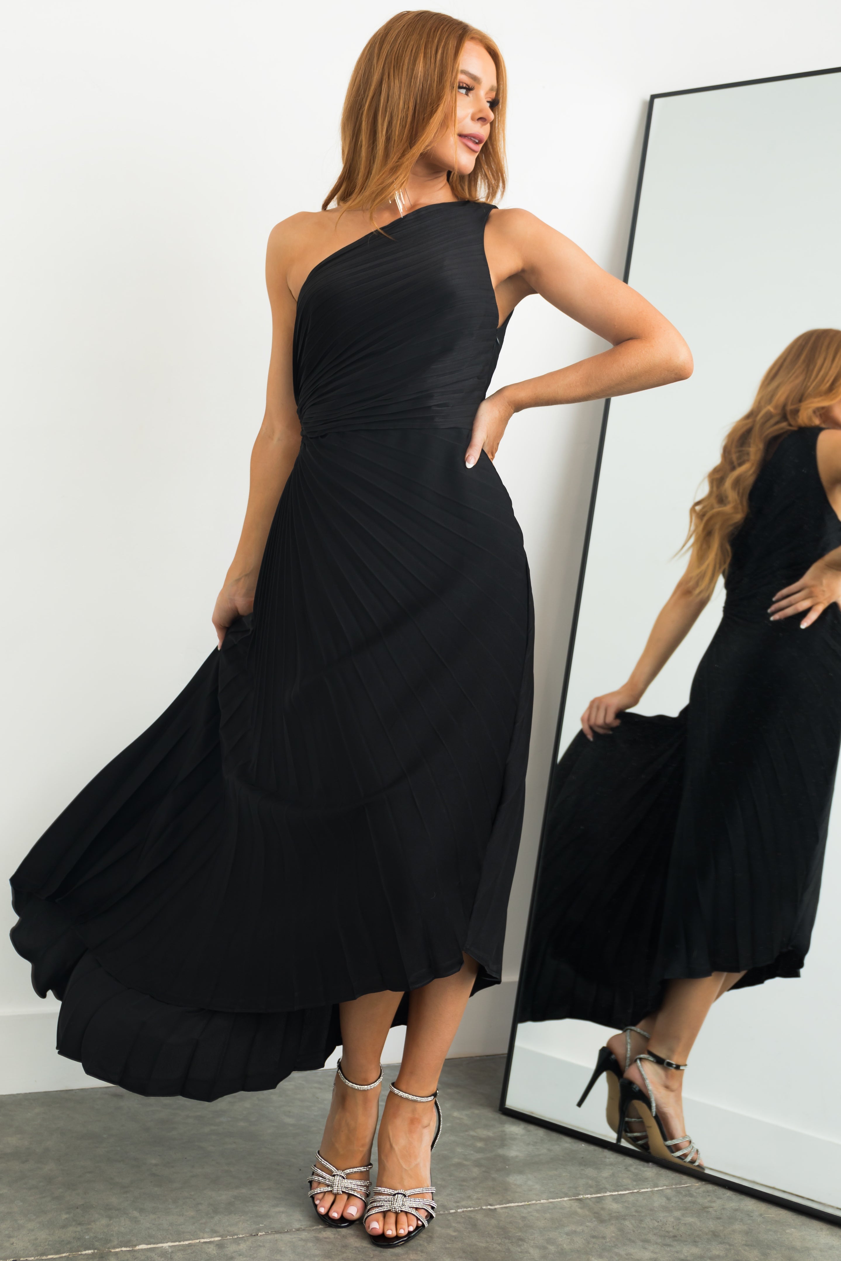 Black One Shoulder Side Cutout Pleated Midi Dress