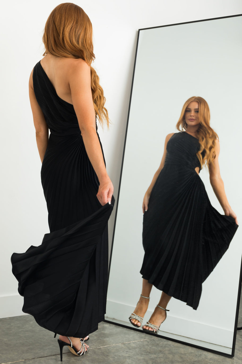 Black One Shoulder Side Cutout Pleated Midi Dress
